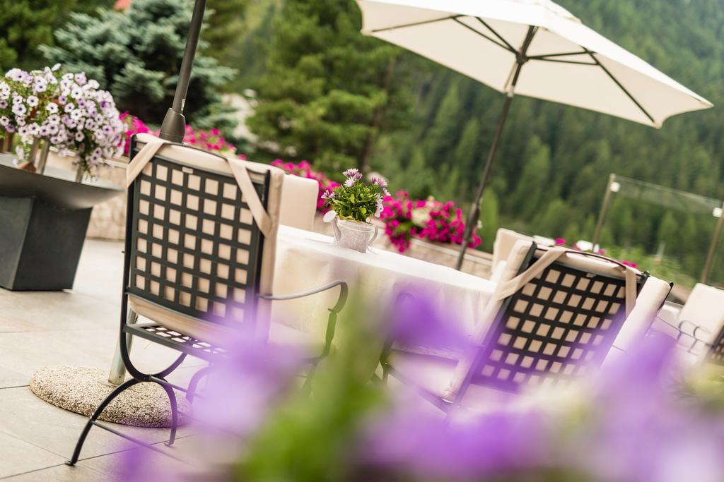 Hotel Dorfer Alpine&Charming Селва ди Вал Гардена Екстериор снимка